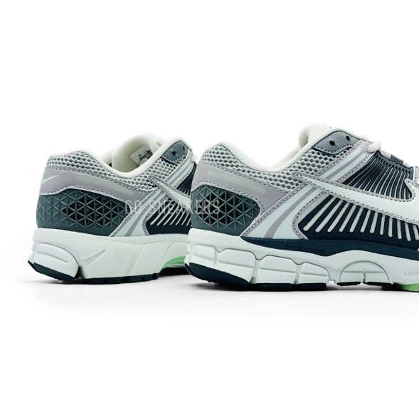Унисекс кроссовки Nike Air Zoom Vomero 5 Cobblestone Grey