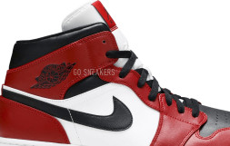 Nike Air Jordan 1 Mid &#039;Chicago Black Toe&#039;